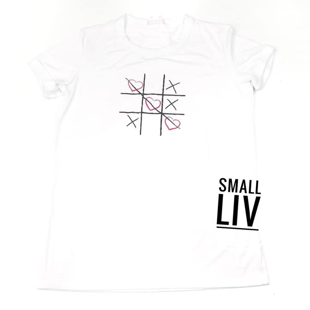 BNWT Lularoe Liv Graphic Tee